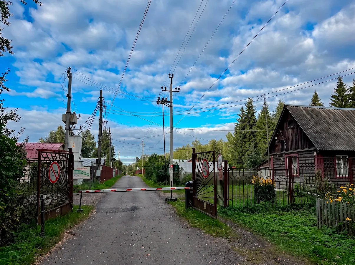 Въезд на участки СНТ «Луч» летом